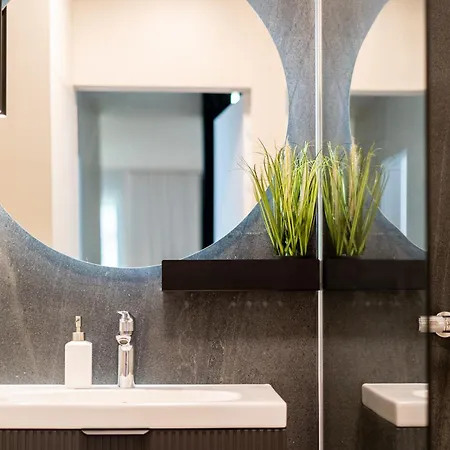 Stare Z Widokiem Na Ogrod, Bezplatny Parking, Szybkie Wi-fi דירה קרקוב