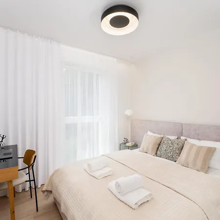 Stare Z Widokiem Na Ogrod, Bezplatny Parking, Szybkie Wi-fi קרקוב